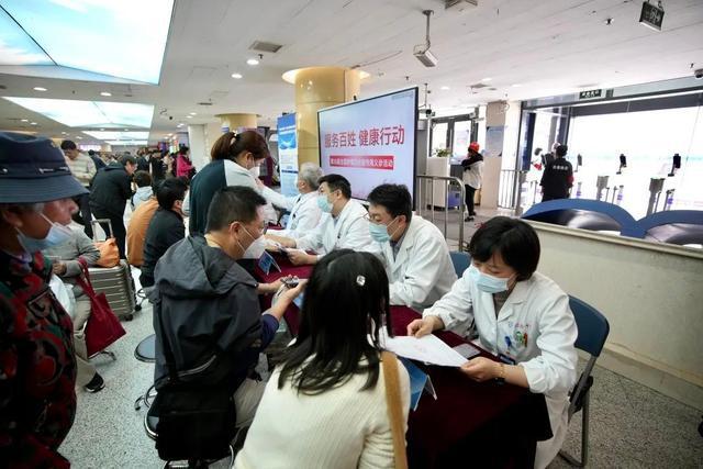 科普讲座+健康咨询助力科学防癌TA们在行动→(图7)