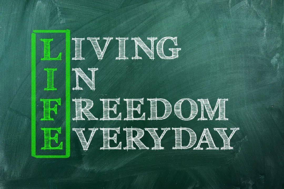 2024版肺癌患者省钱秘籍：如何让你的钱和生存期一起细水长流？(图2)