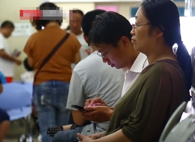 14岁女孩却有着一副七老八十的身体视听能力衰退家人崩溃落泪(图8)