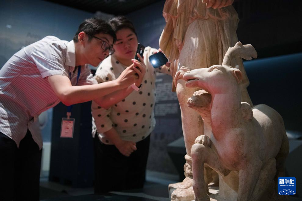 古希腊文物开箱亮相安徽博物院(图3)