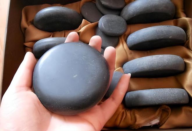 建议停止佩戴这东西辐射超强戴一天相当于做近百次胸片？(图13)