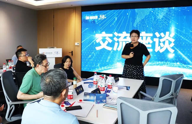 哲成生物2024年高尿酸血症与痛风论坛圆满落幕(图8)