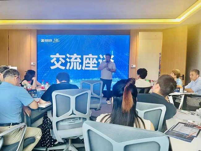 哲成生物2024年高尿酸血症与痛风论坛圆满落幕(图19)