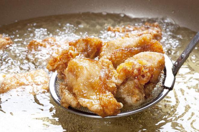 长期吃猪油渣对血管有益还是有害？猪油渣能防癌？告诉你真相(图1)