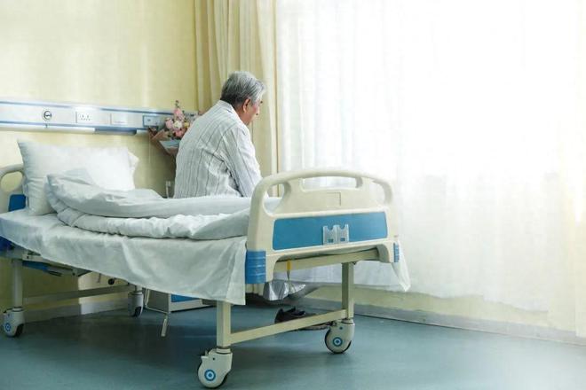 癌症患者有救了！国产治癌机出世无痛治疗超1500名患者已治疗(图1)