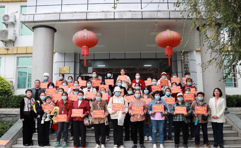 沿河：发放“两癌”妇女救助金41万元(图2)