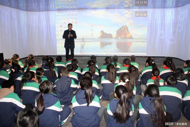“启智润心铸魂育人”——航空港区艺术小学研学在源创基因举办(图2)