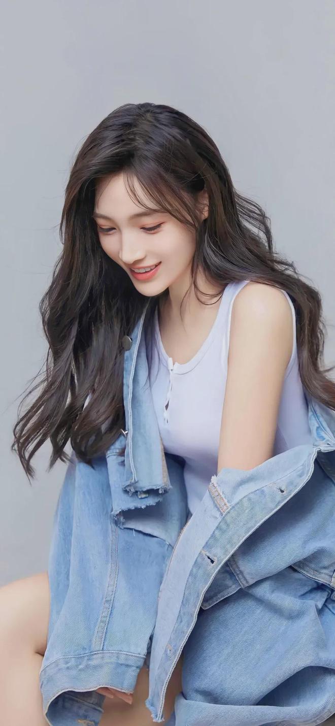 小东西你看你喷的到处都是V(图1)