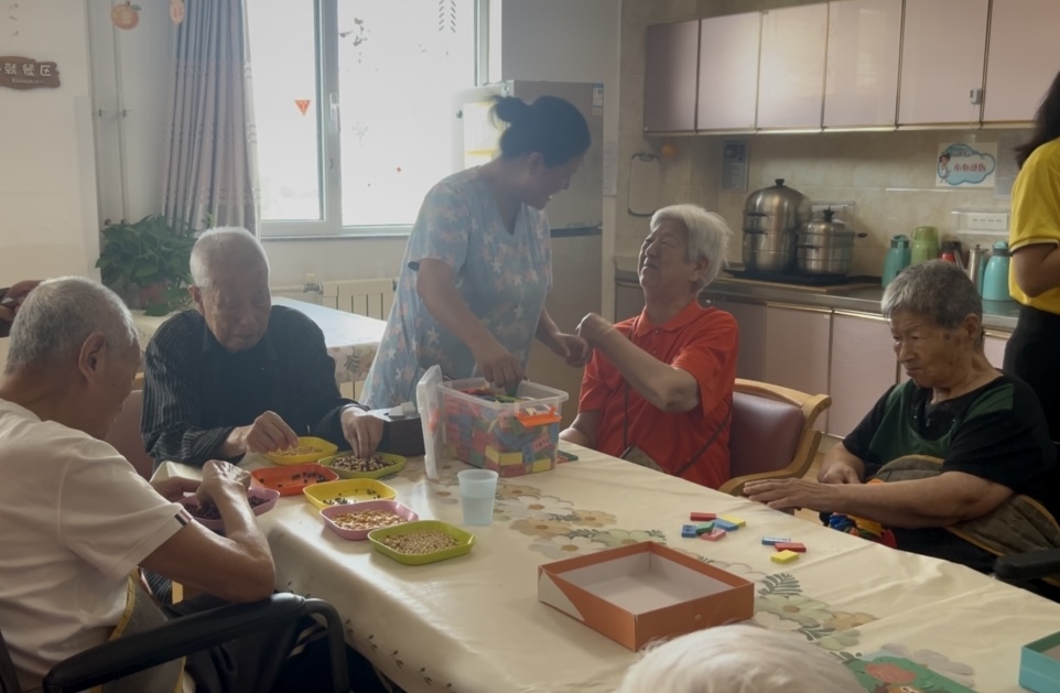 中国人寿烟台分公司：“银龄安康工程”托举普惠养老新未来(图2)