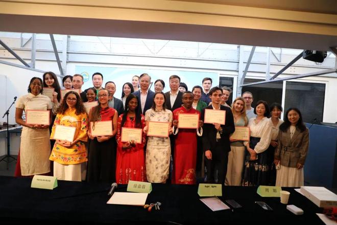 第24届“汉语桥”世界大学生中文比赛法国区决出冠军(图1)