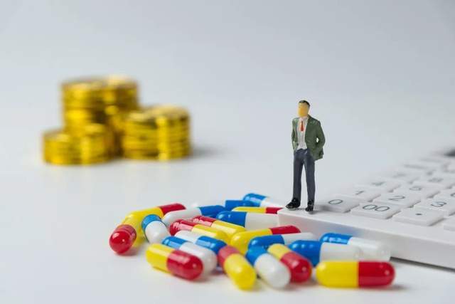 “宇宙第一大医院”原院长落马每年经手药品采购额超40亿元(图2)